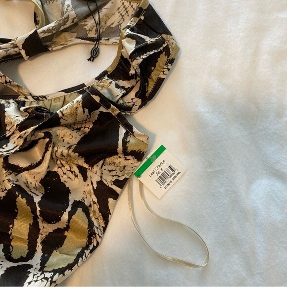 NWT  Vertigo Animal Print V Neck Ruffle Sleeveless Ruche Waist Halter Size M - Picture 9 of 12